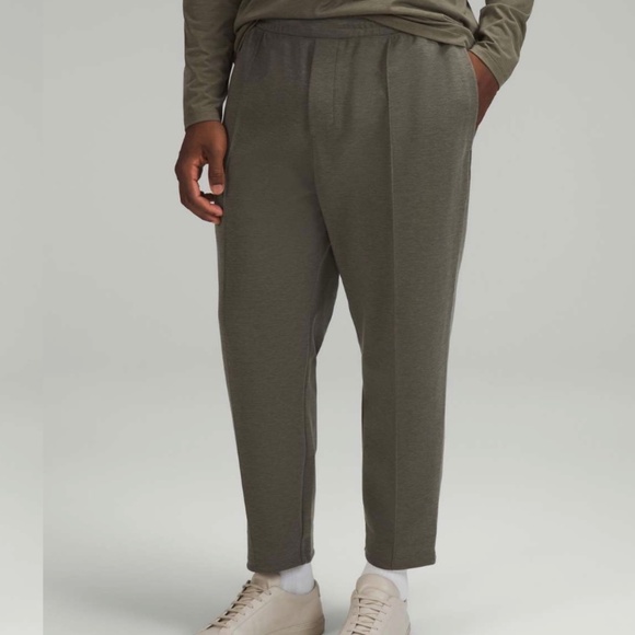 Lululemon Gridliner Pull On Trouser Pants - Men's Size L - Gray Brown